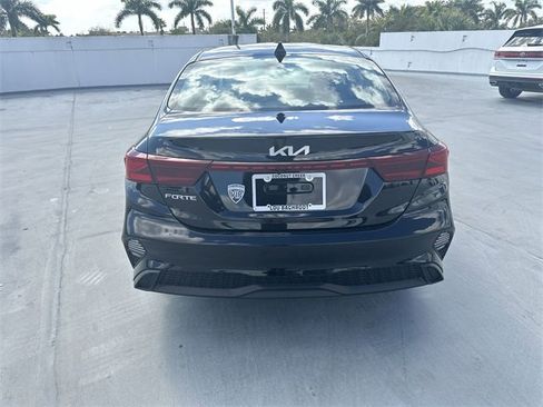 Used 2024 Kia Forte LXS image 11