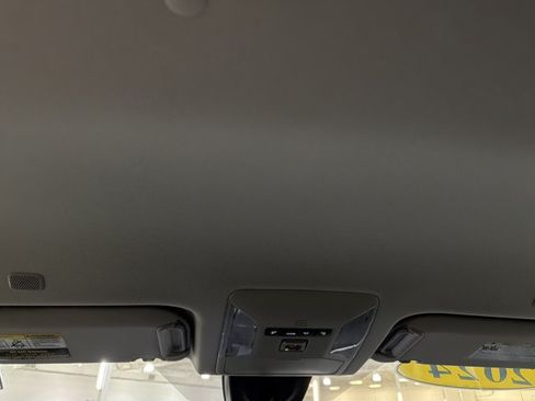 Used 2024 Toyota RAV4 XLE AWD/4WD image 26