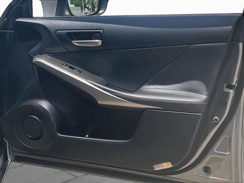 Used 2017 Lexus IS 200t F Sport w/ F Sport Package RWD image 39