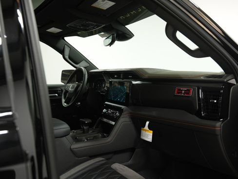 New 2026 GMC Sierra 1500 AT4 w/ AT4 Premium Package AWD/4WD image 18