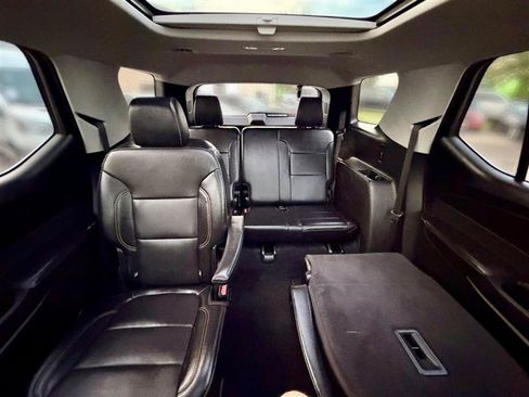 Used 2019 Chevrolet Traverse Premier AWD/4WD image 35
