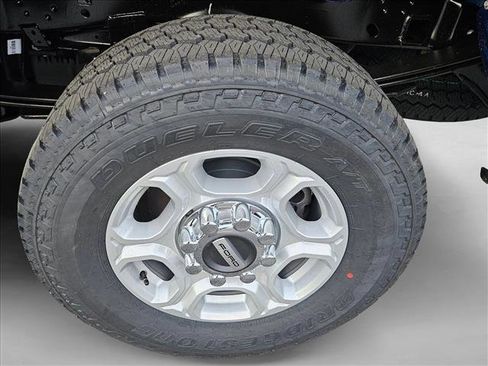 New 2026 Ford F250 XLT w/ FX4 Off-Road Package image 10