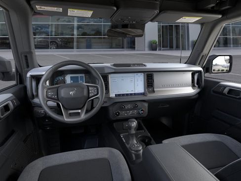 New 2025 Ford Bronco 4-Door image 9