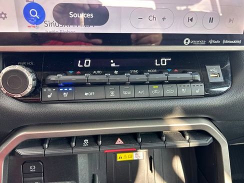 Used 2023 Toyota Tundra Limited w/ Power Package AWD/4WD image 20