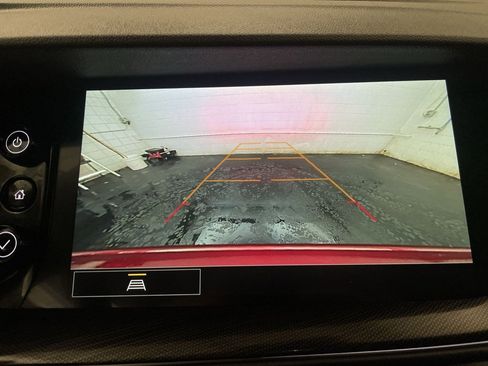 Used 2023 Buick Envision Preferred image 8