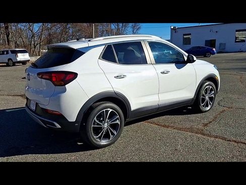 Certified 2022 Buick Encore GX Select image 8