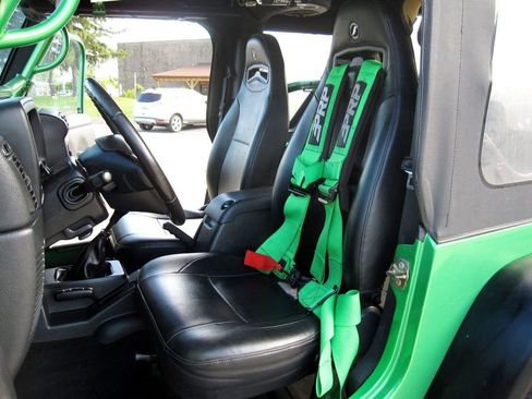 Used 2005 Jeep Wrangler Rubicon image 21