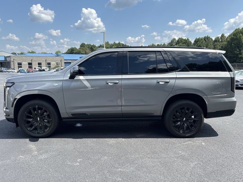 Used 2026 Cadillac Escalade Sport w/ LPO, ONYX Package AWD/4WD image 19
