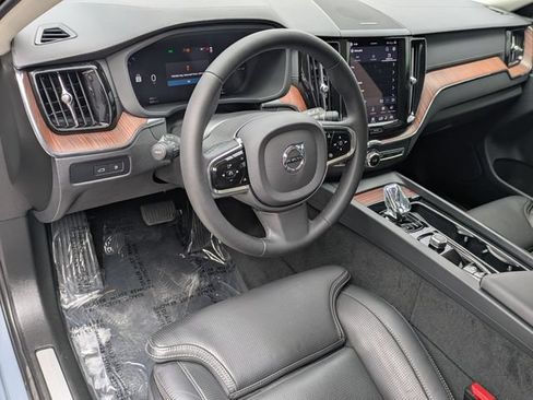 Certified 2024 Volvo XC60 T8 Ultimate AWD/4WD image 12