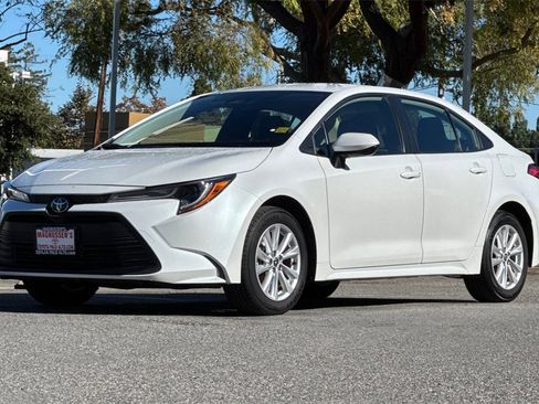 Certified 2024 Toyota Corolla LE w/ LE Convenience Package image 7