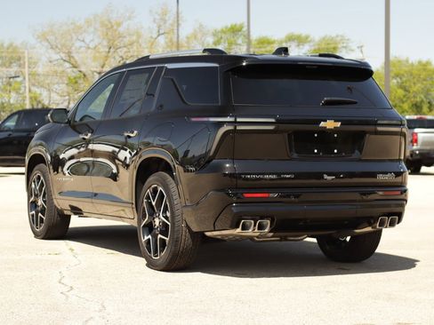 New 2026 Chevrolet Traverse High Country w/ LPO, Floor Liner Package AWD/4WD image 5