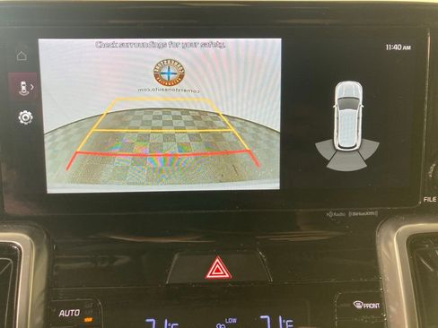 Used 2023 Kia Sorento SX image 4