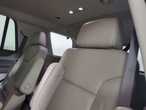 Used 2018 Chevrolet Tahoe LT RWD image 12