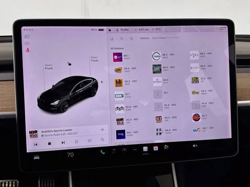 Used 2018 Tesla Model 3 Mid Range RWD image 21
