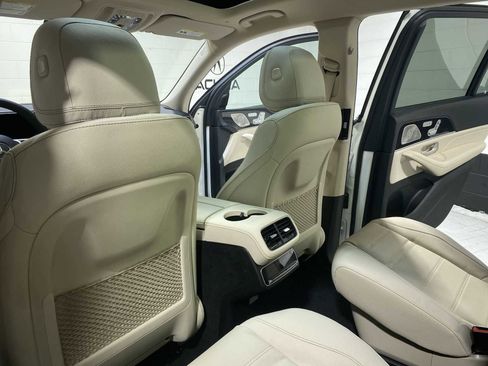 Used 2022 Mercedes-Benz GLS 450 4MATIC image 12