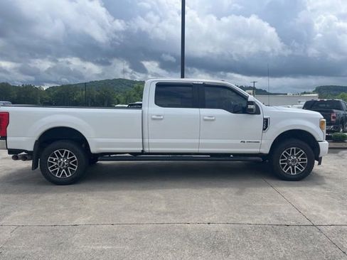 Used 2017 Ford F350 Lariat w/ Lariat Value Package AWD/4WD image 11