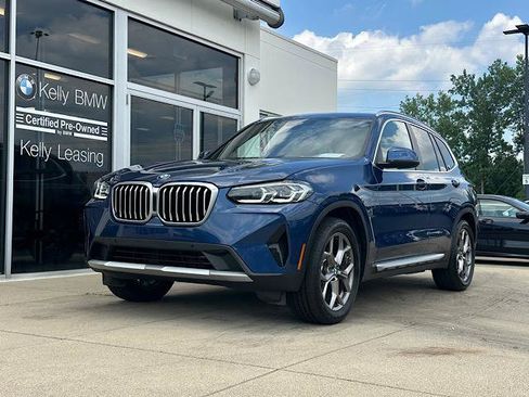 Used 2023 BMW X3 xDrive30i w/ Premium Package w/ZPA AWD/4WD image 3