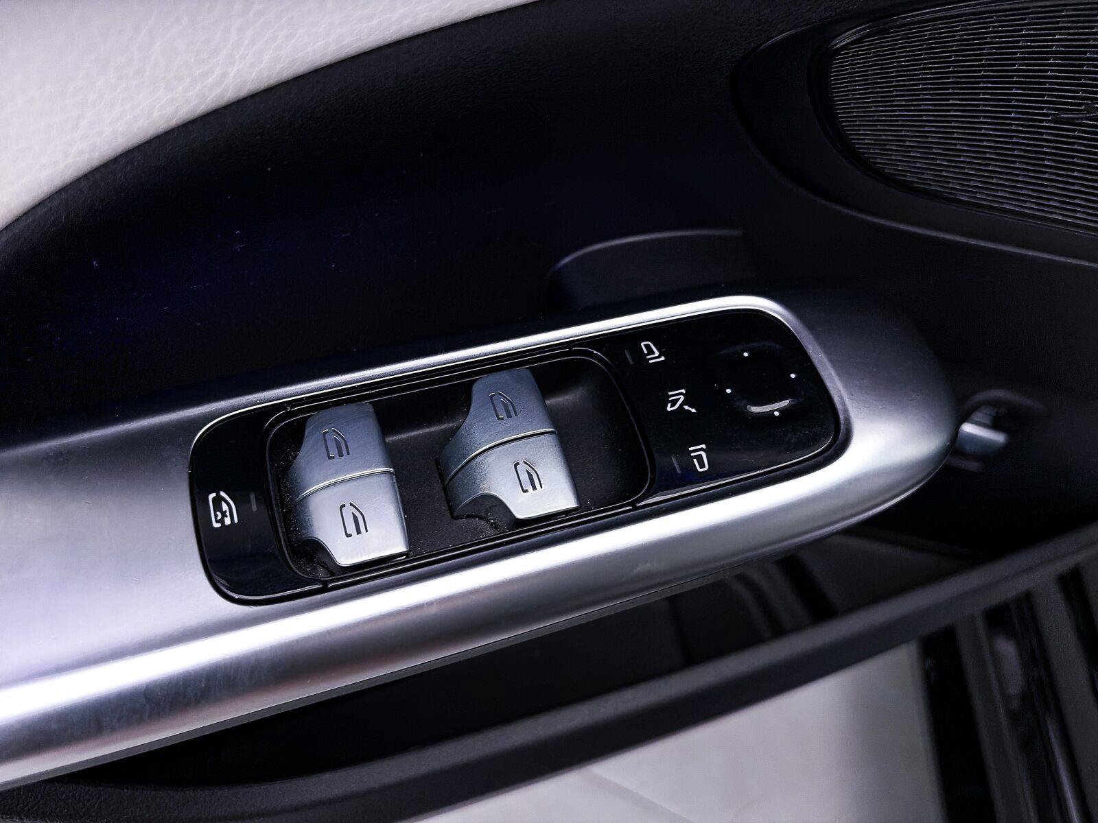 Used 2023 Mercedes-Benz C 300 Sedan image 17