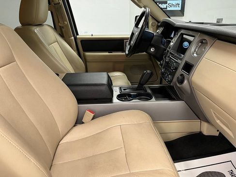 Used 2017 Ford Expedition EL XLT w/ Equipment Group 202A AWD/4WD image 54