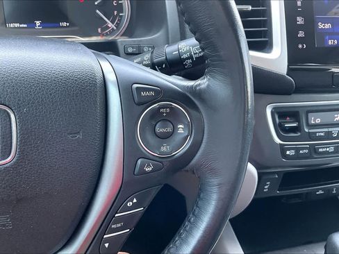 Used 2017 Honda Pilot EX-L image 25