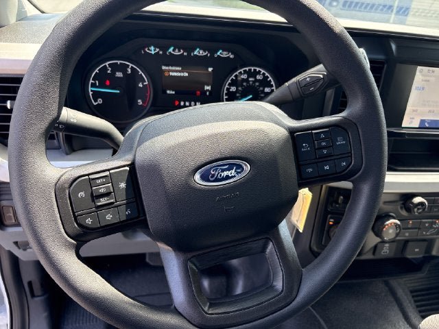 New 2026 Ford F550 4x4 Regular Cab Super Duty image 14