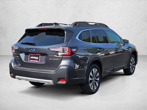 Used 2025 Subaru Outback Limited w/ Popular Package #2 AWD/4WD image 2