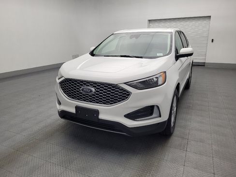 Used 2024 Ford Edge SEL image 15