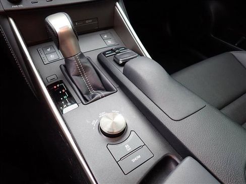 Used 2016 Lexus IS 300 AWD image 13