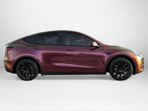 Used 2021 Tesla Model Y 2WD image 5