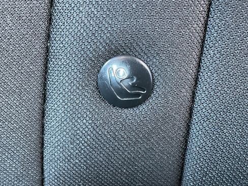 Used 2025 Hyundai Elantra SEL image 16