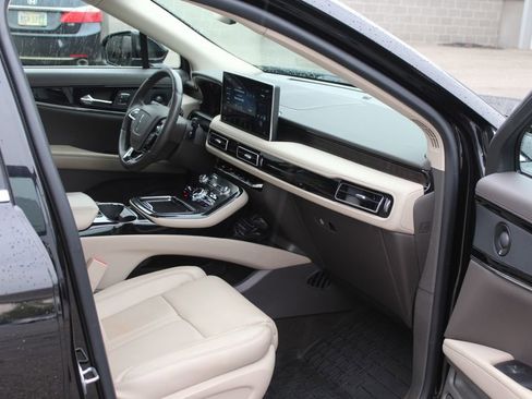 Used 2023 Lincoln Nautilus Reserve FWD image 17