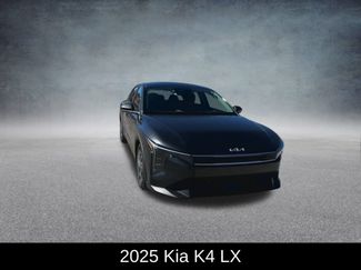 Used 2025 Kia K4 LX video 3