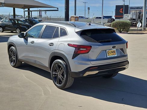 Certified 2025 Chevrolet Trax ACTIV w/ Sunroof Package image 5