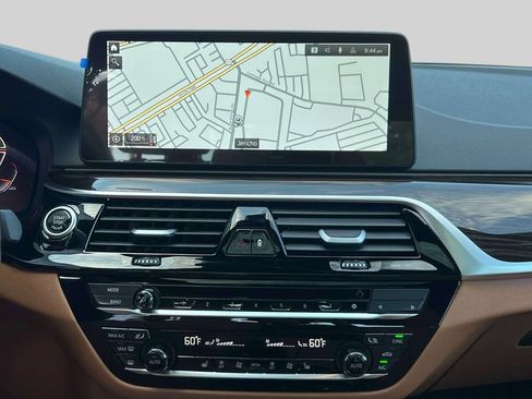 Used 2023 BMW 540i xDrive w/ Executive Package AWD/4WD image 22