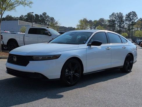 Used 2023 Honda Accord Sport image 8