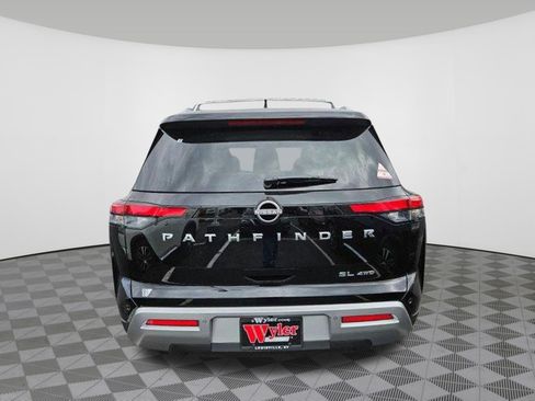 Used 2025 Nissan Pathfinder SL AWD/4WD image 16