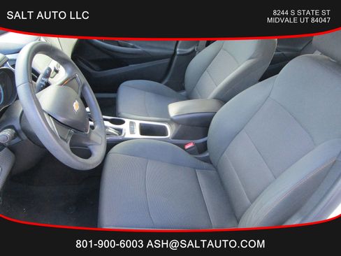 Used 2017 Chevrolet Cruze LS image 14