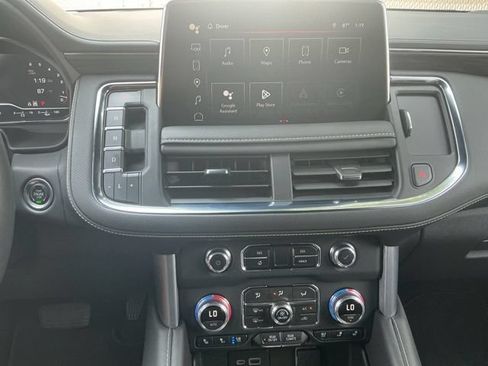Used 2024 GMC Yukon SLT w/ SLT Luxury Package AWD/4WD image 29