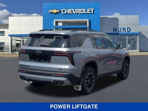 New 2025 Chevrolet Traverse Z71 w/ Enhanced Driving Package AWD/4WD image 4