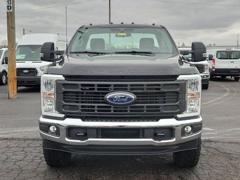 New 2026 Ford F250 XL w/ XL Off-Road Package image 2