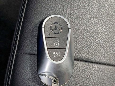 Used 2024 Mercedes-Benz CLE 300 4MATIC Coupe image 23