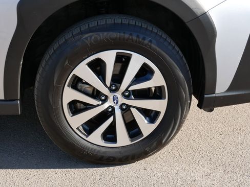 Used 2023 Subaru Outback Premium image 15