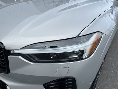 Certified 2025 Volvo XC60 B5 Plus AWD/4WD image 8
