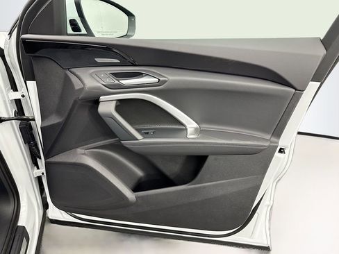 Used 2025 Audi Q5 2.0T Premium Plus w/ Premium Plus image 25