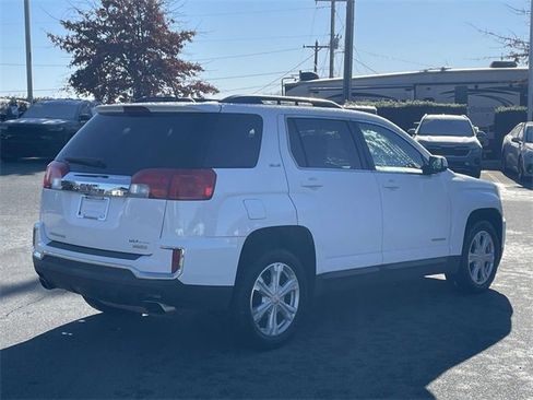 Used 2017 GMC Terrain SLE w/ Convenience Package image 12