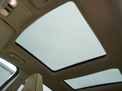 Used 2010 Lincoln MKX 2WD image 40