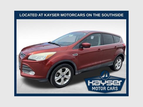 Used 2015 Ford Escape SE FWD image 1