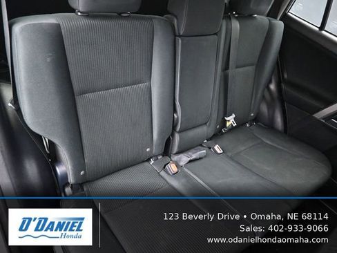 Used 2018 Toyota RAV4 LE w/ All Weather Liner Package AWD/4WD image 38