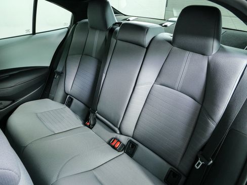 Used 2025 Toyota Corolla SE FWD image 17