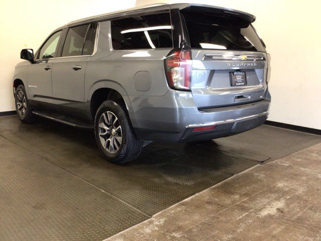 Used 2022 Chevrolet Suburban LT w/ LT Signature Plus Package AWD/4WD image 6